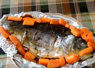 Carp baked in the oven in foil - yummy, lick your fingers