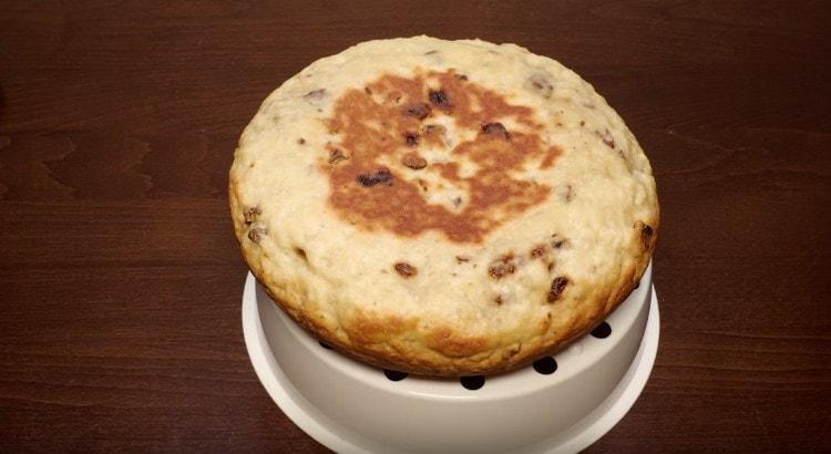 It's just that you can make a delicious kefir cupcake in a slow cooker.