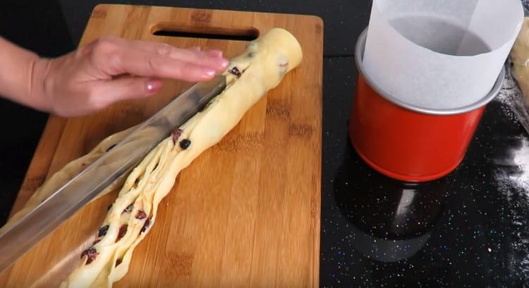 Then we cut the roll in length, but not to the end.