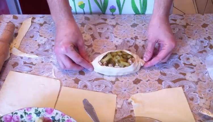 The puff boat is ready.