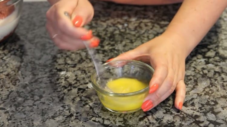 Separately, beat the egg with a fork.