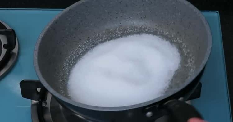 For cakes puff pastry with apples caramelize apples