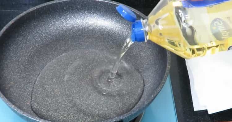 To make pies, heat the pan