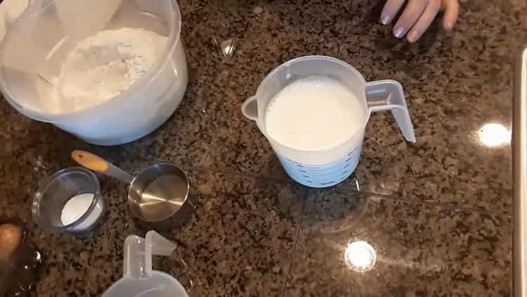 To prepare the pies with potatoes and mushrooms, prepare the ingredients