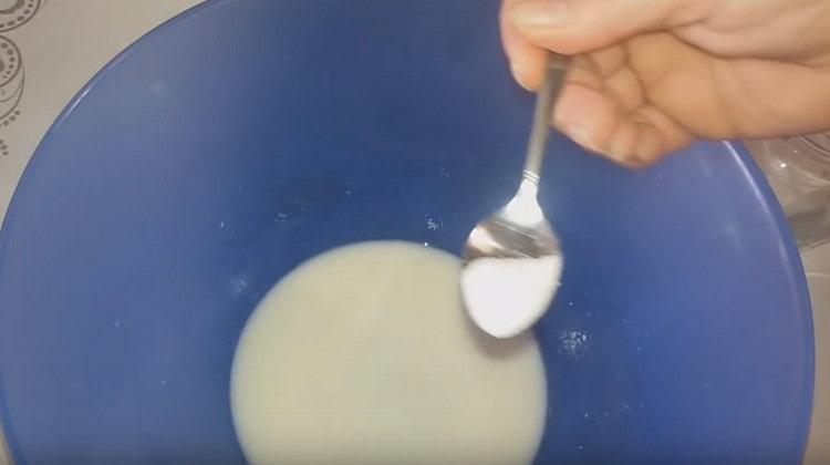 Add salt and sugar, mix.