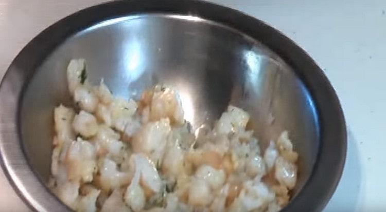 The fish filling should cool completely.