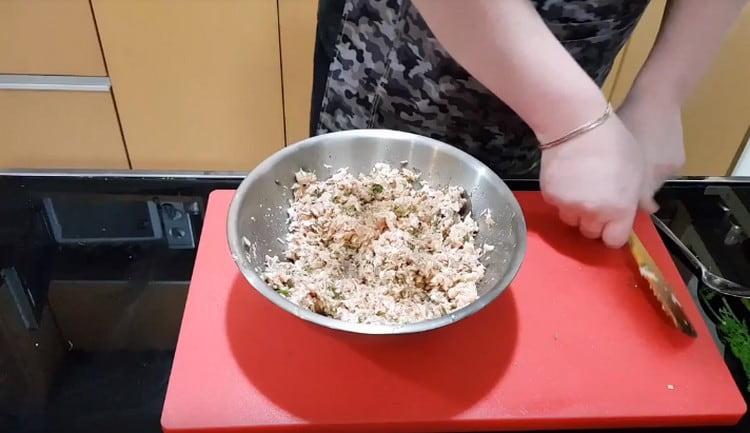 Mix the salmon riet thoroughly.