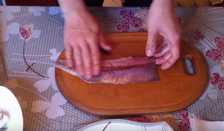 Check with your hand for the presence of seeds, remove them.