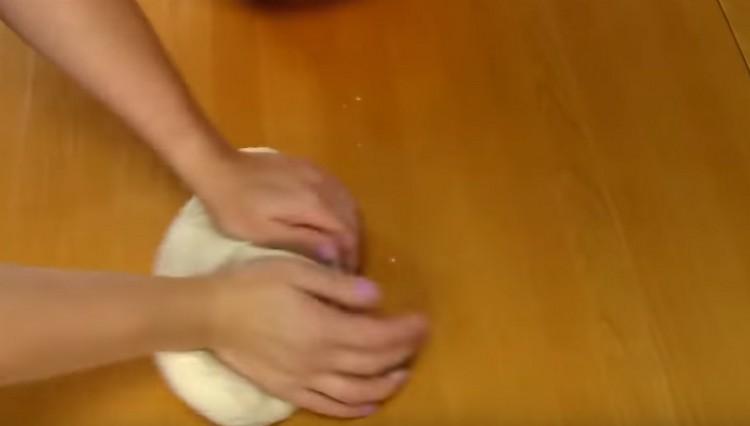 Knead the dough well.