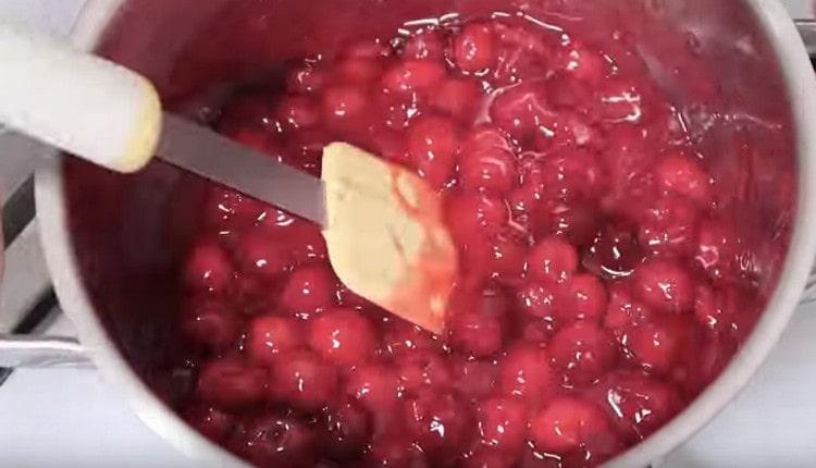 Boil the filling until thickened.