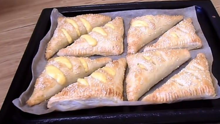 puff pastry with cheese is baked very quickly.