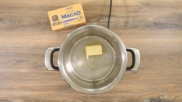 To make spaghetti with tomato paste, melt the butter