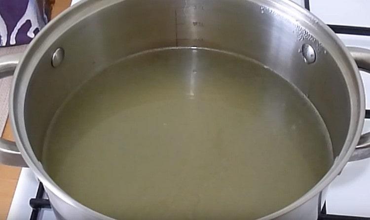 filter the broth and bring to a boil again.