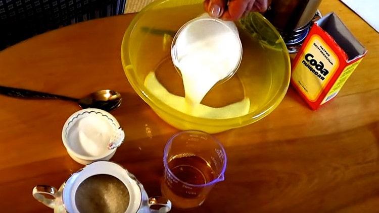 Pour warm kefir into a bowl.