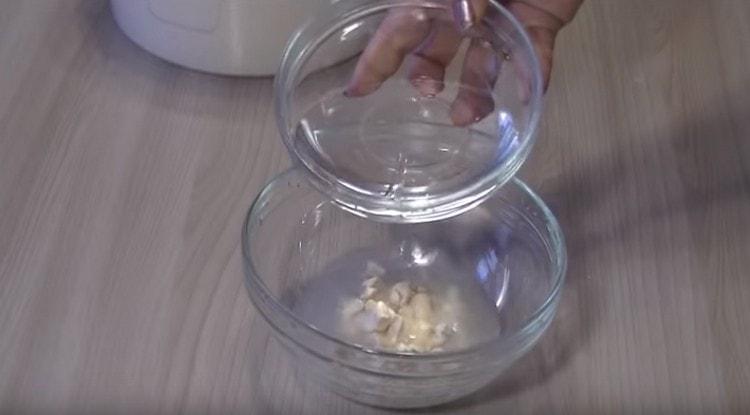 Dissolve yeast and sugar in warm water.