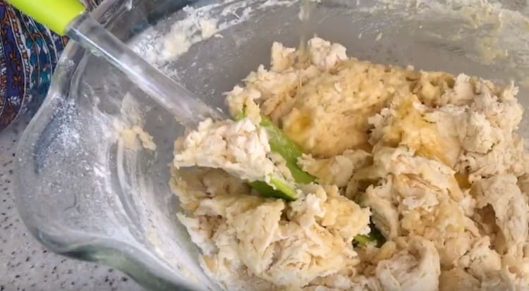 When mixing, add vegetable oil.