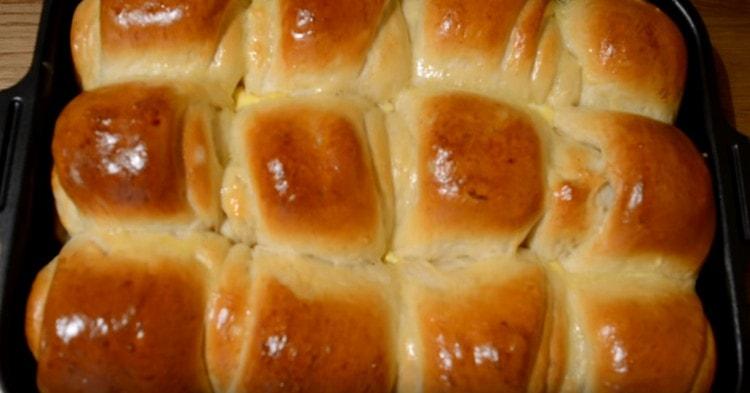 As you can see, from such a yeast dough for buns on milk very tasty and tasty products are obtained.