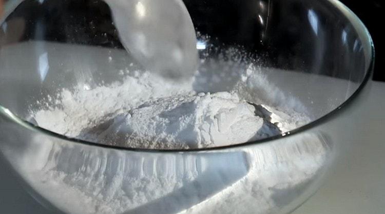 Mix flour with starch.