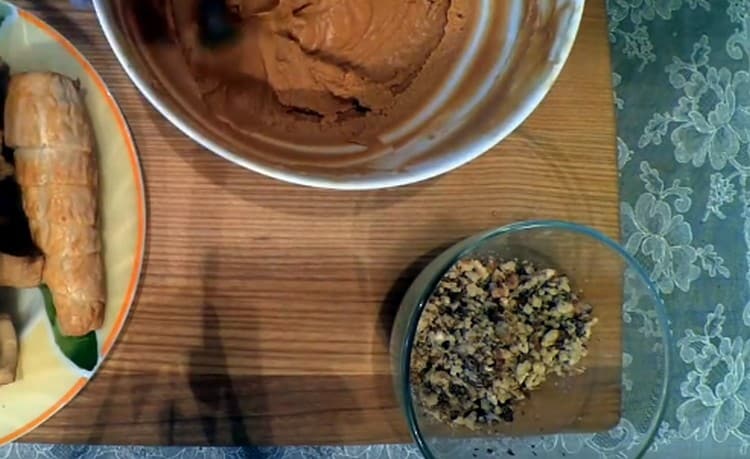 Grind walnuts in any convenient way.