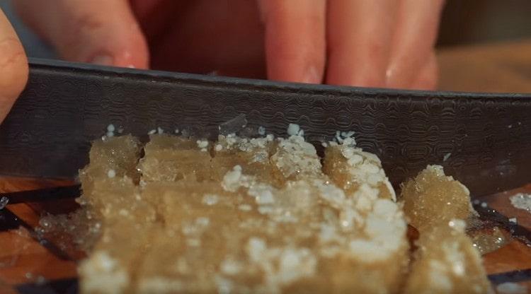 For juiciness, diced and pre-frozen broth can be added to pasties.