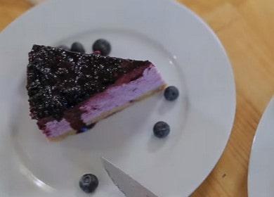 Blueberry cheesecake without baking - a universal recipe