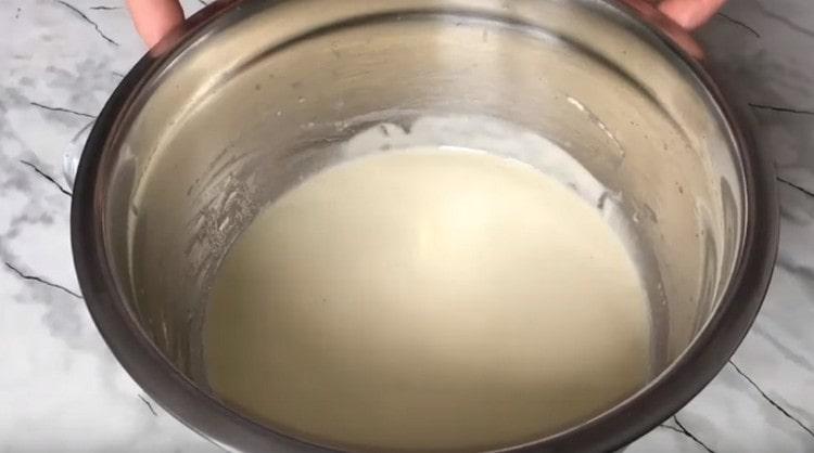 Leave the dough for 15 minutes.