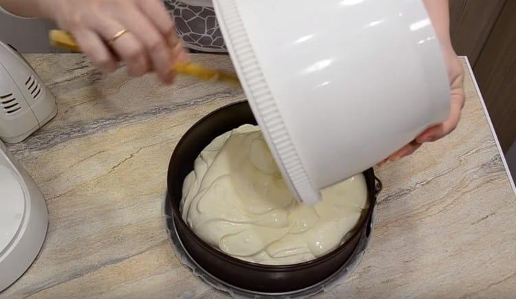 The resulting delicate cream is poured into a mold on the base.