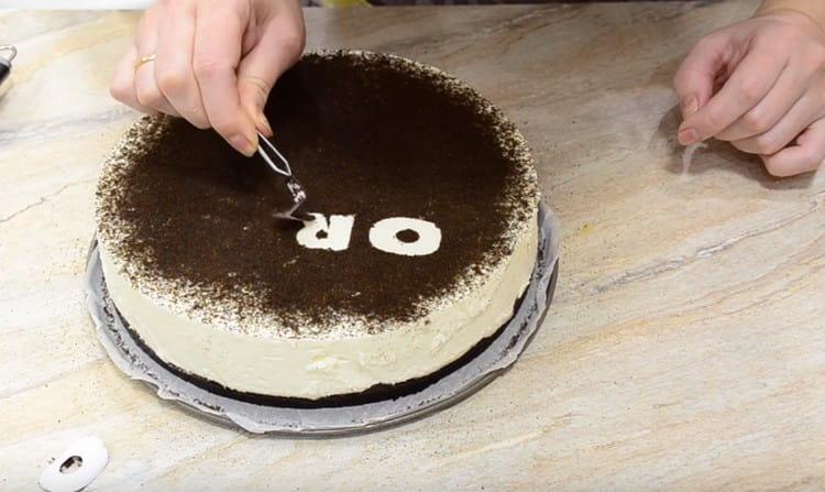 We carefully remove the stencils with tweezers.