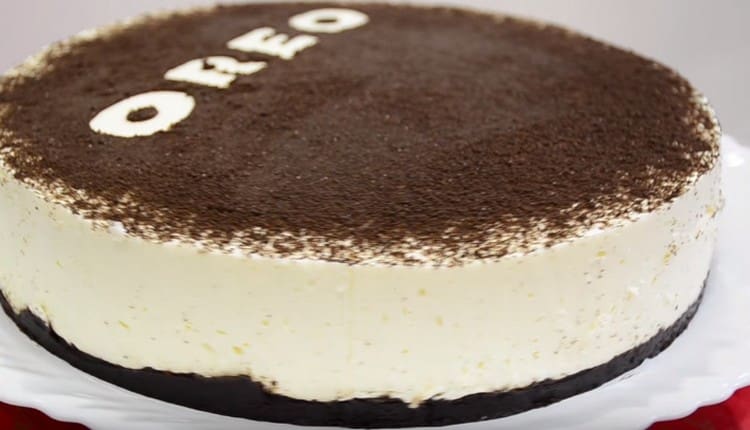 Oreo cheesecake is very beautiful.