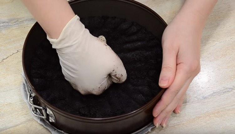 The resulting mass is laid out in a detachable form covered with parchment.