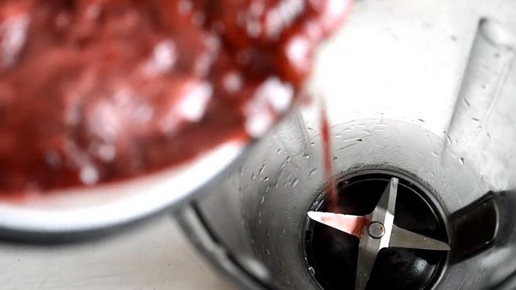 Grind berries to make jelly