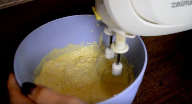 We again interrupt the mass with a mixer.