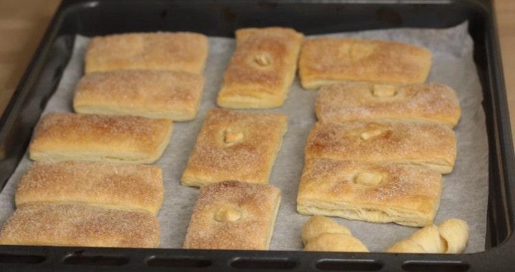 Our puff pastry tongues are ready.