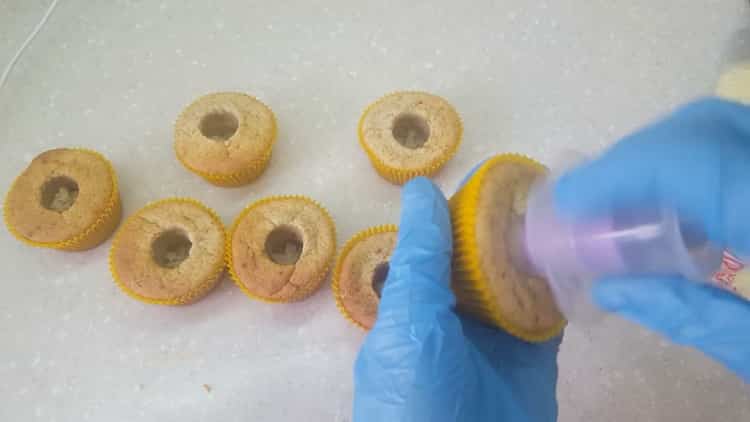 Banana Cupcakes - A Delicious and Easy Recipe