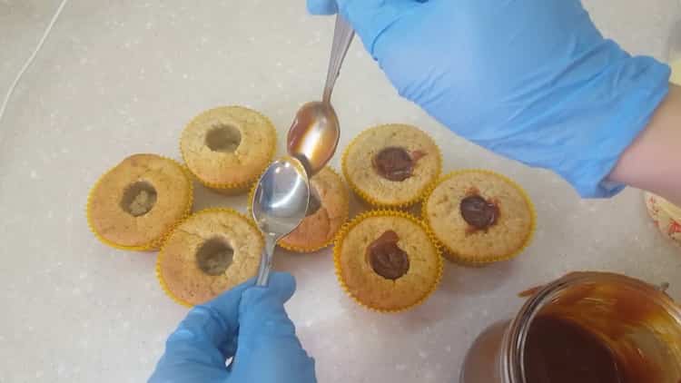 Banana Cupcakes - A Delicious and Easy Recipe