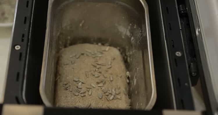 To prepare yeast-free bread in a bread machine, prepare the ingredients