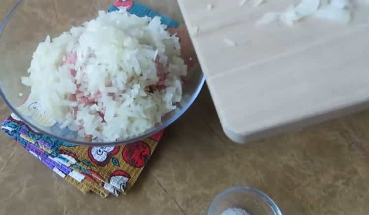 To prepare the whites in the oven, prepare the filling