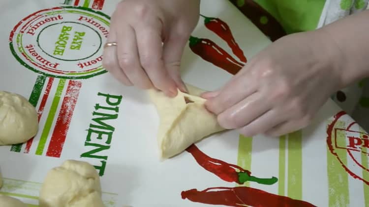 For cooking meat whites in a pan, shape the product