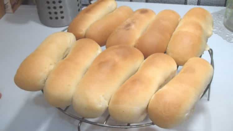 How to learn how to cook delicious hot dog buns