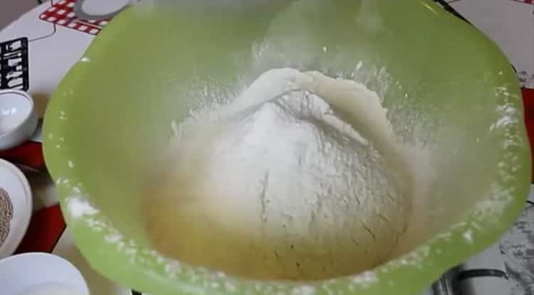 To make buns, prepare the ingredients