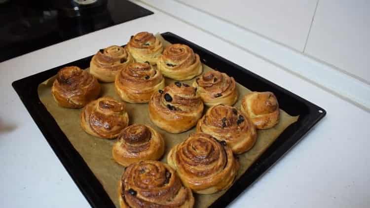 puff pastry cinnamon rolls ready
