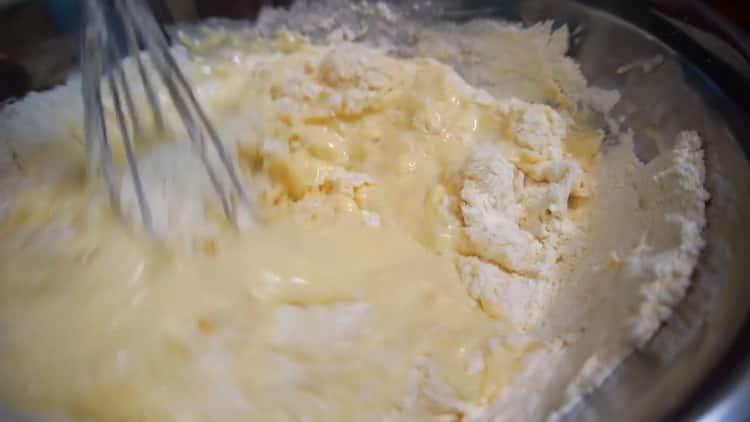 Mix the ingredients to make apple booths.