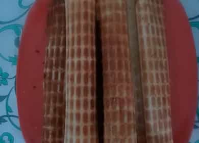 Crispy waffles on margarine in a waffle iron: a step by step recipe with a photo