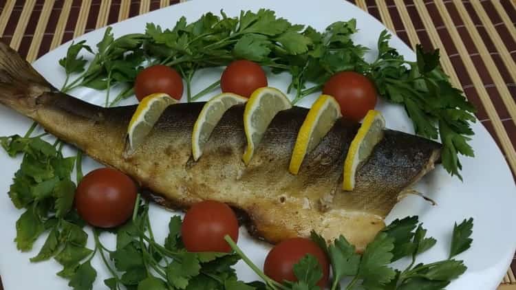 Baked whole pink salmon - the most tender and juicy fish