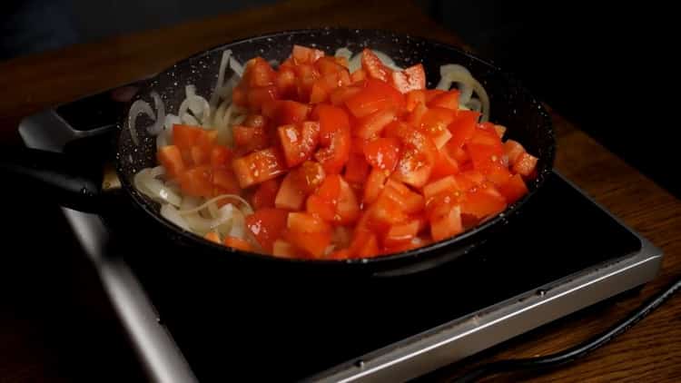 To cook pasta, fry vegetables