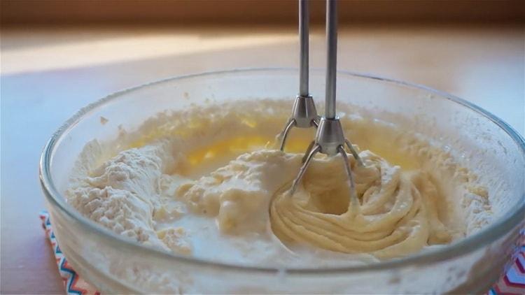 To make a cupcake, mix the ingredients for the dough.