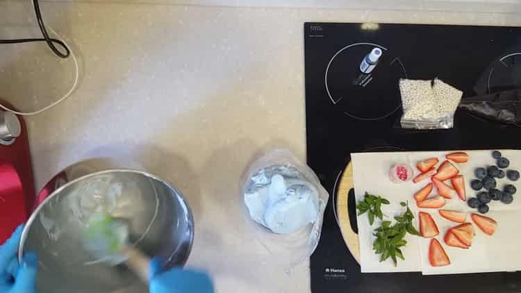 To make cupcakes with filling, mix the ingredients.