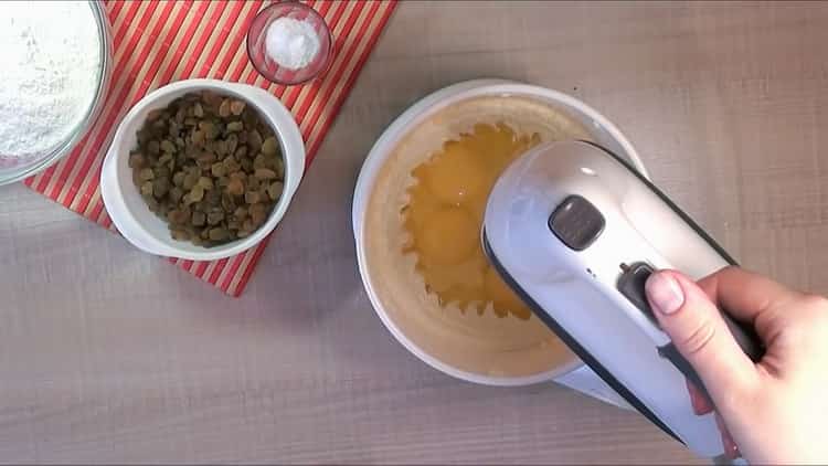 To make a cupcake without milk, mix the ingredients