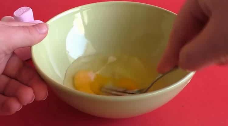 To prepare a cupcake in the microwave, prepare the ingredients