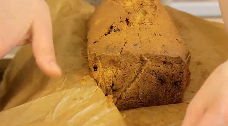 To make a capital cupcake, remove the cupcake from the mold